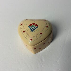 Vintage Russ Berrie Heart Ceramic Trinket Box Folk Art Basket Hearts Cottagecore